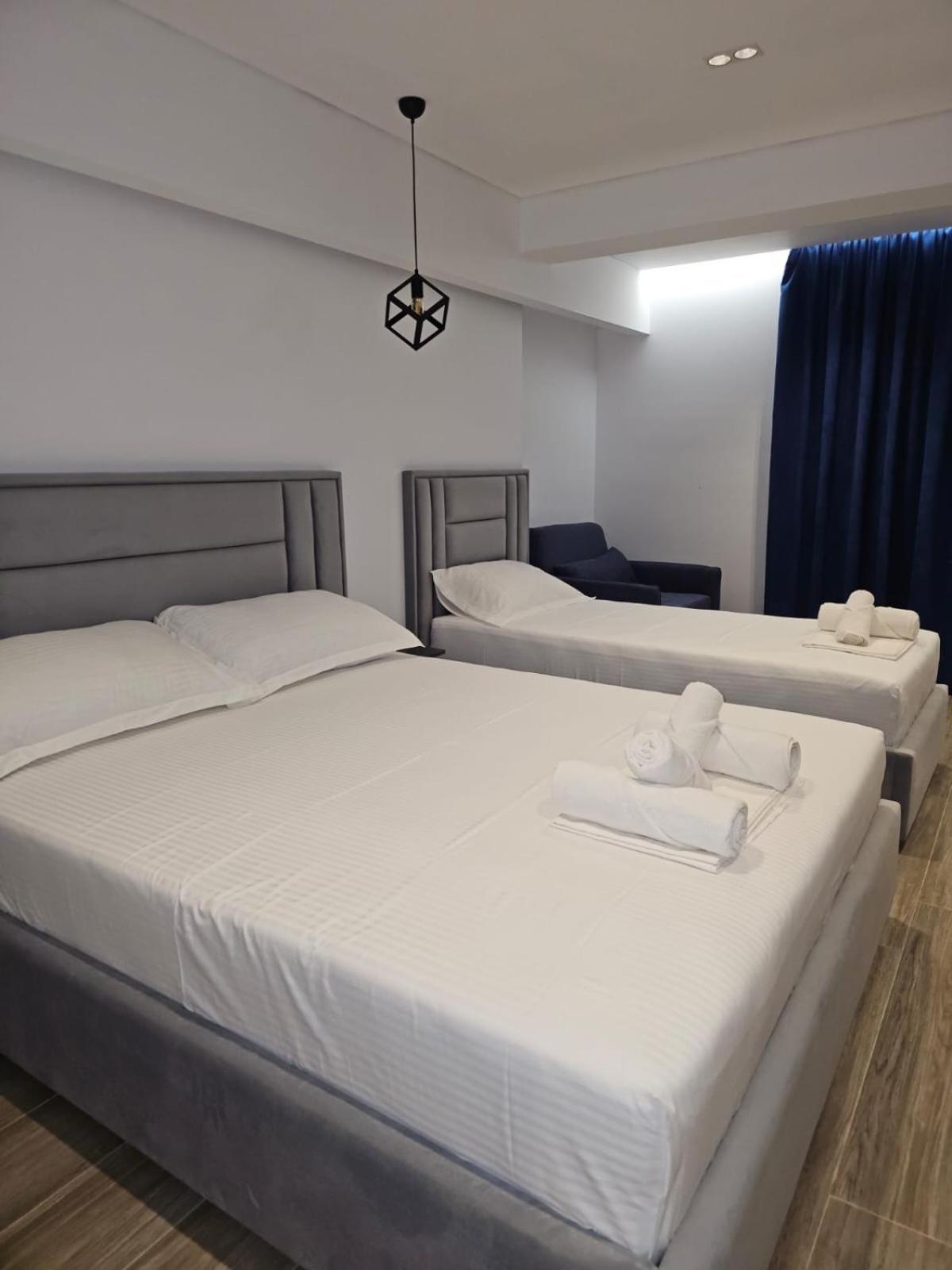 Ardit Seaside Rooms Sarande Exterior photo
