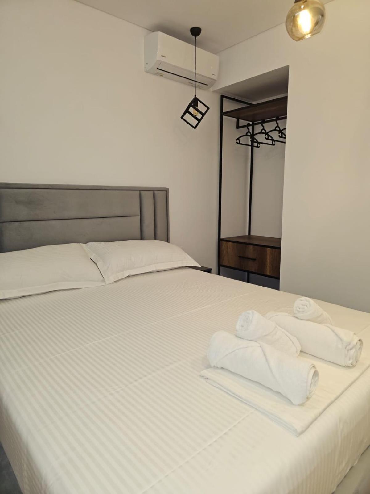 Ardit Seaside Rooms Sarande Exterior photo