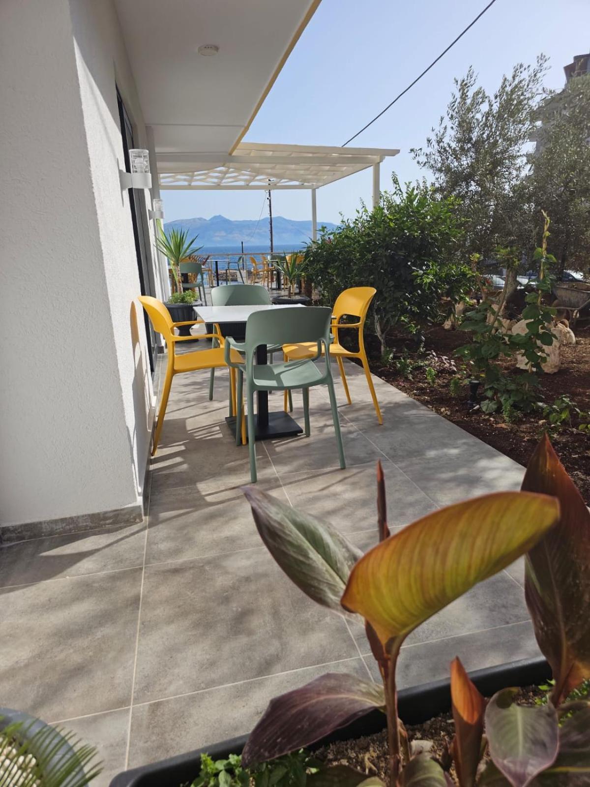 Ardit Seaside Rooms Sarande Exterior photo