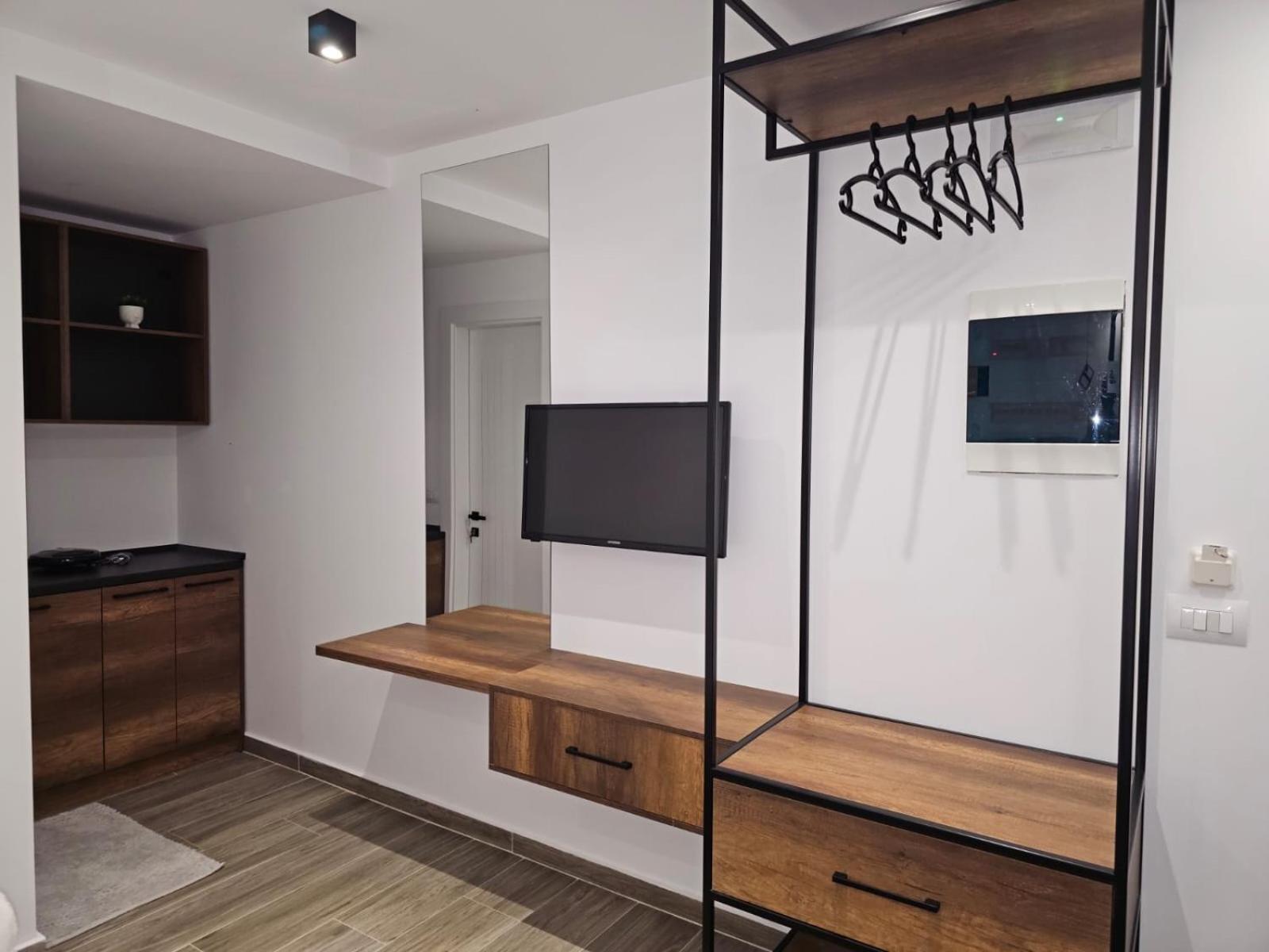 Ardit Seaside Rooms Sarande Exterior photo