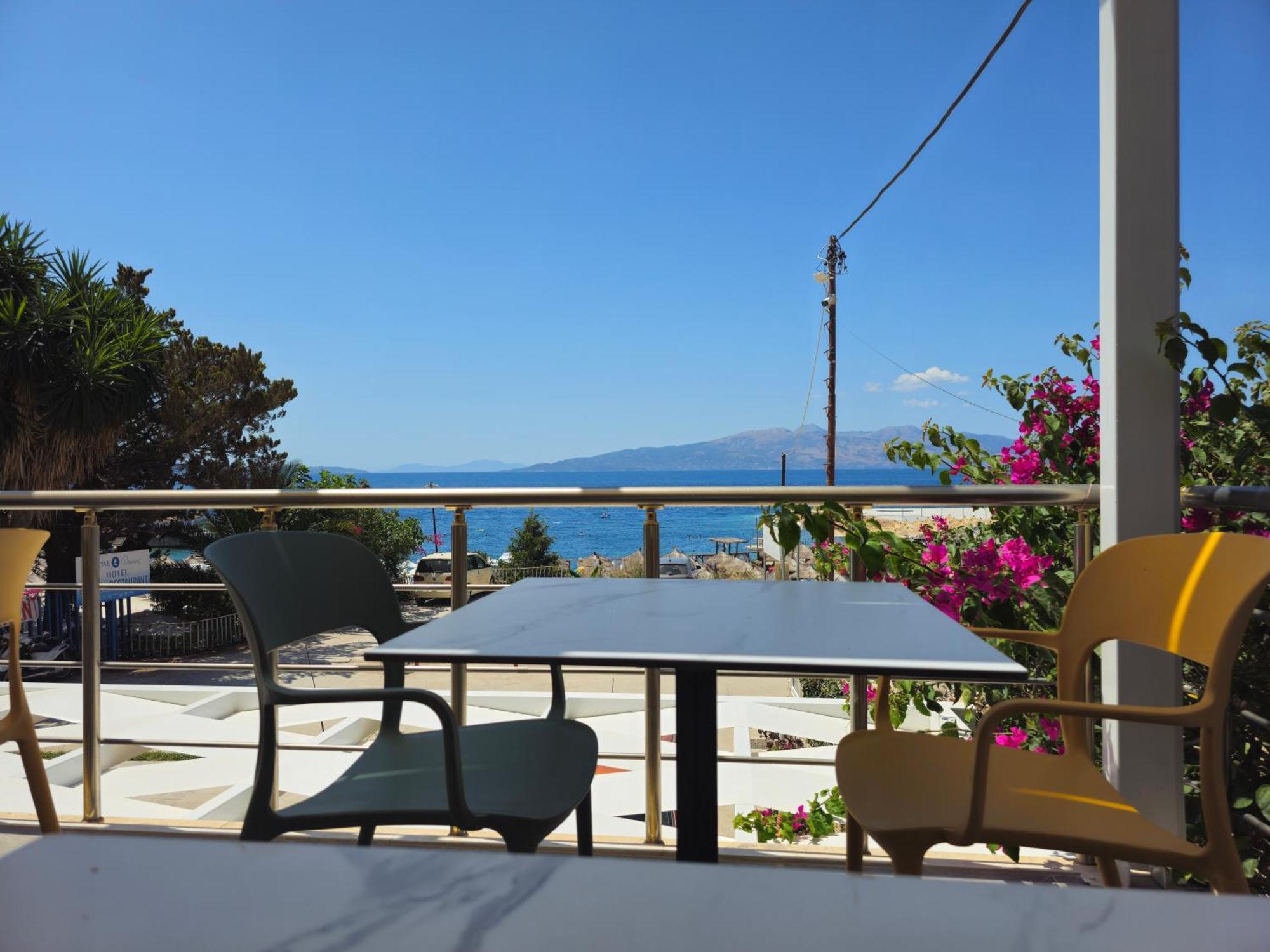 Ardit Seaside Rooms Sarande Exterior photo