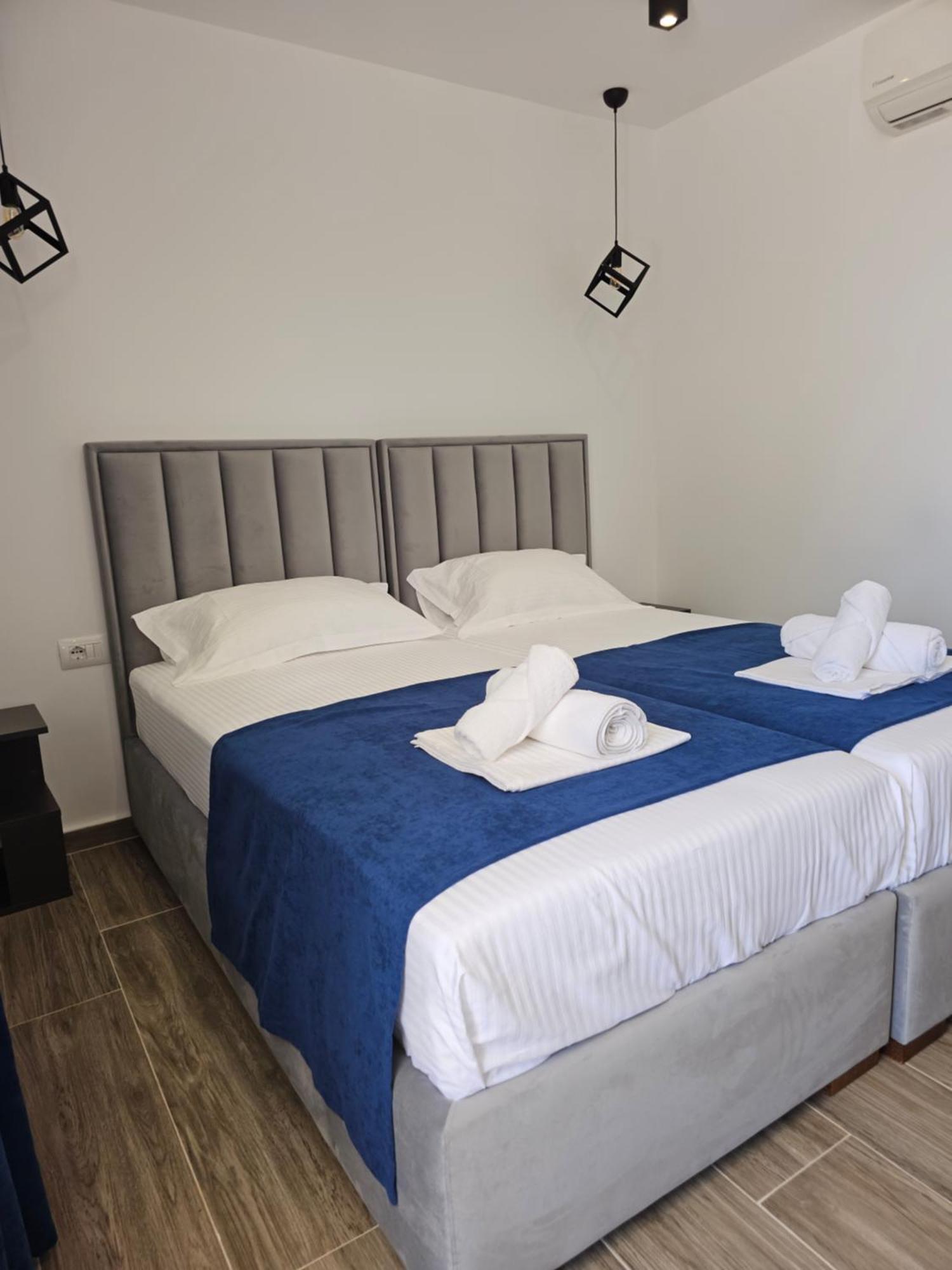 Ardit Seaside Rooms Sarande Exterior photo